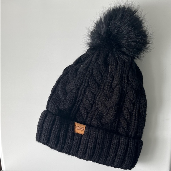 Black Cable Knit Pom Winter Hat - Picture 5 of 5